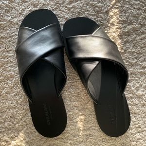 Everlane Day Crossover Sandal